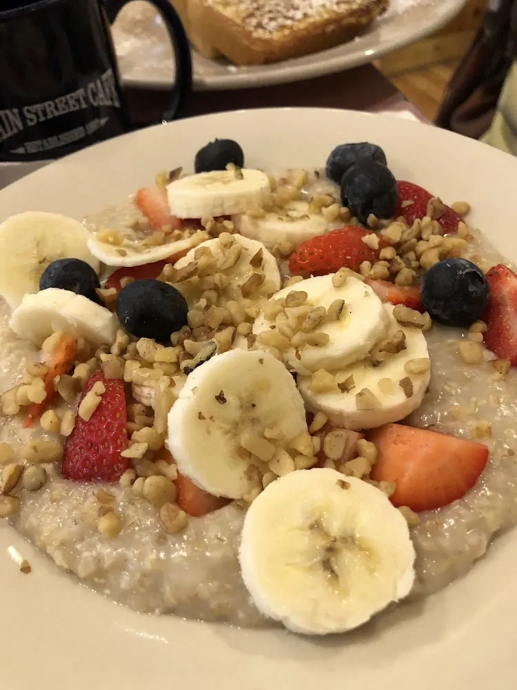 Quaker Oats with Fresh Fruit